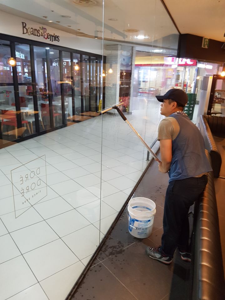 의류매장 청소 인력 파견